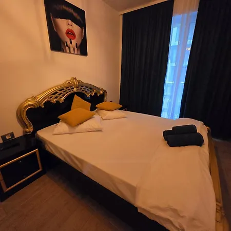 Luxury Promenada Cu Piscina & Daire *