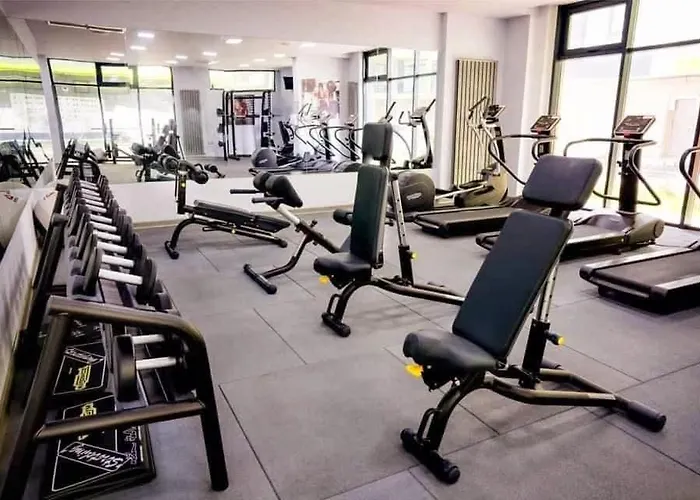 Luxury Promenada Cu Piscina & Daire *